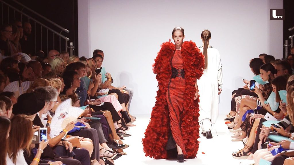 תצוגת אופנה